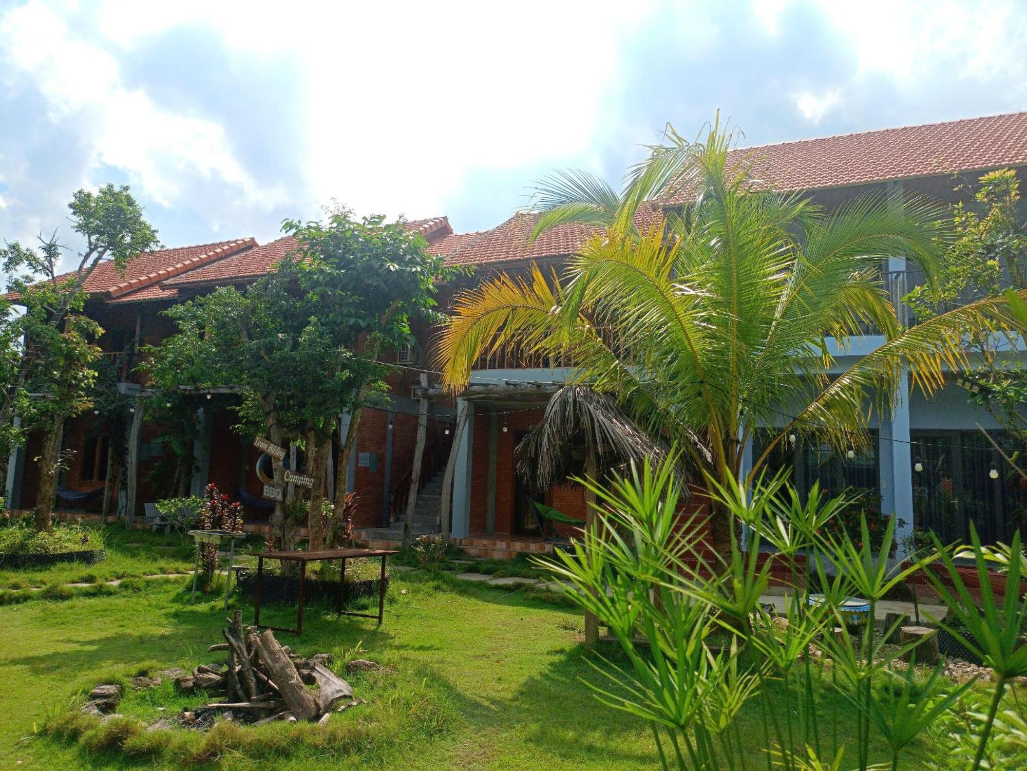 Sunny Eco Lodge Cat Tien Exterior photo